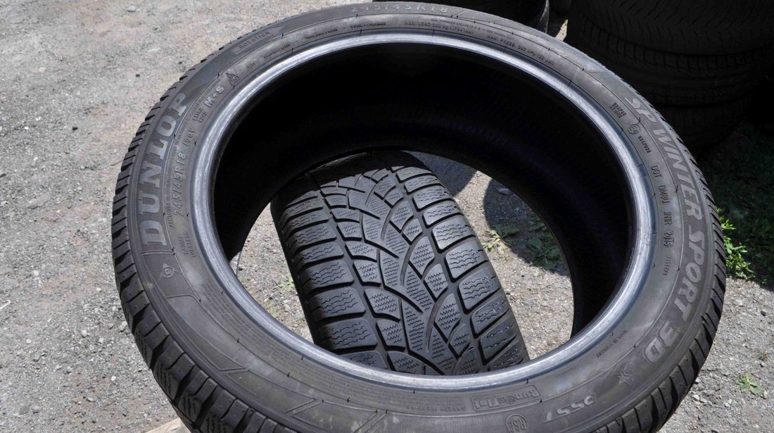 SET 2 Anvelope Iarna 245/45 R18 DUNLOP SP WINTERSPORT 3D DSST 100V - Runflat