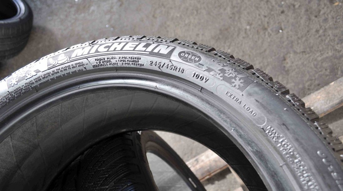 SET 2 Anvelope Iarna 245/45 R18 MICHELIN Alpin PA4 ZP 100V - Runflat