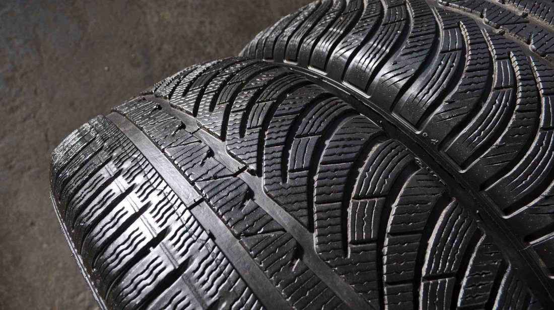 SET 2 Anvelope Iarna 245/45 R18 MICHELIN Alpin PA4 ZP 100V - Runflat