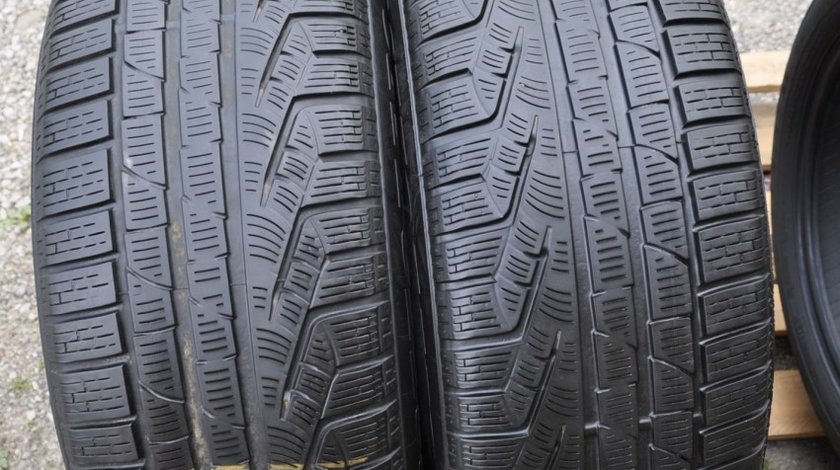 SET 2 Anvelope Iarna 245/55 R17 PIRELLI SOTTOZERO WINTER 240 102V