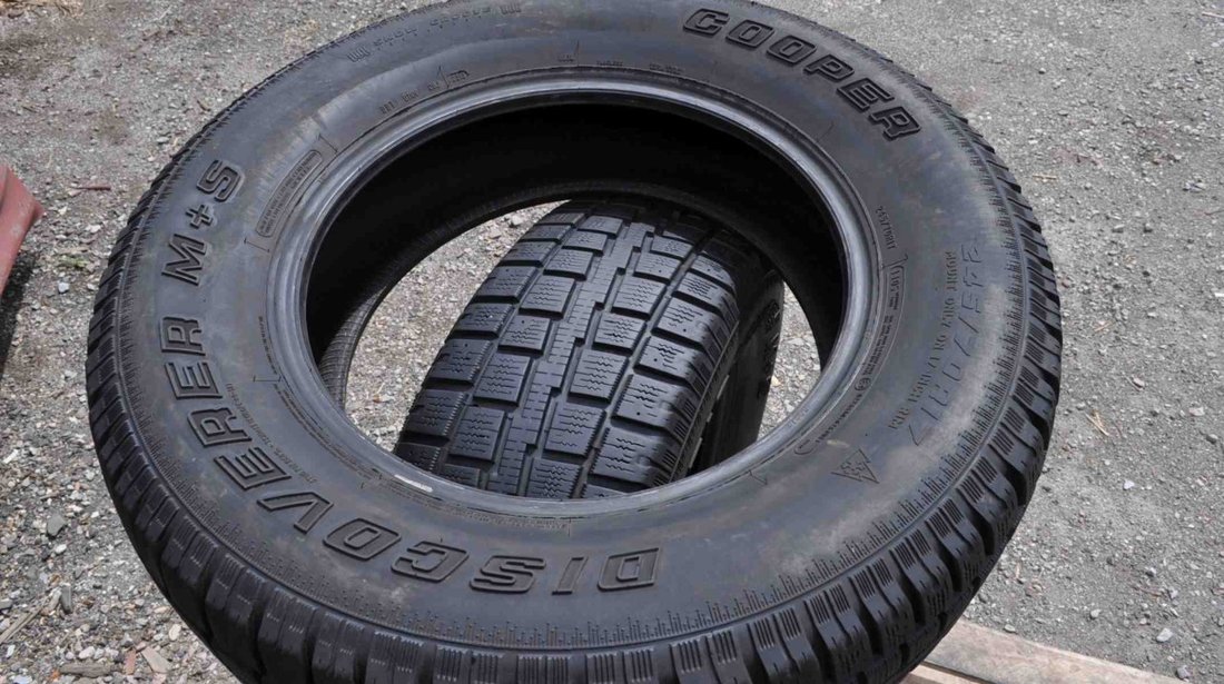 SET 2 Anvelope Iarna 245/70 R17 COOPER DISCOVERER 110S