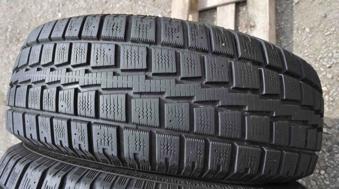 SET 2 Anvelope Iarna 245/70 R17 COOPER DISCOVERER 110S