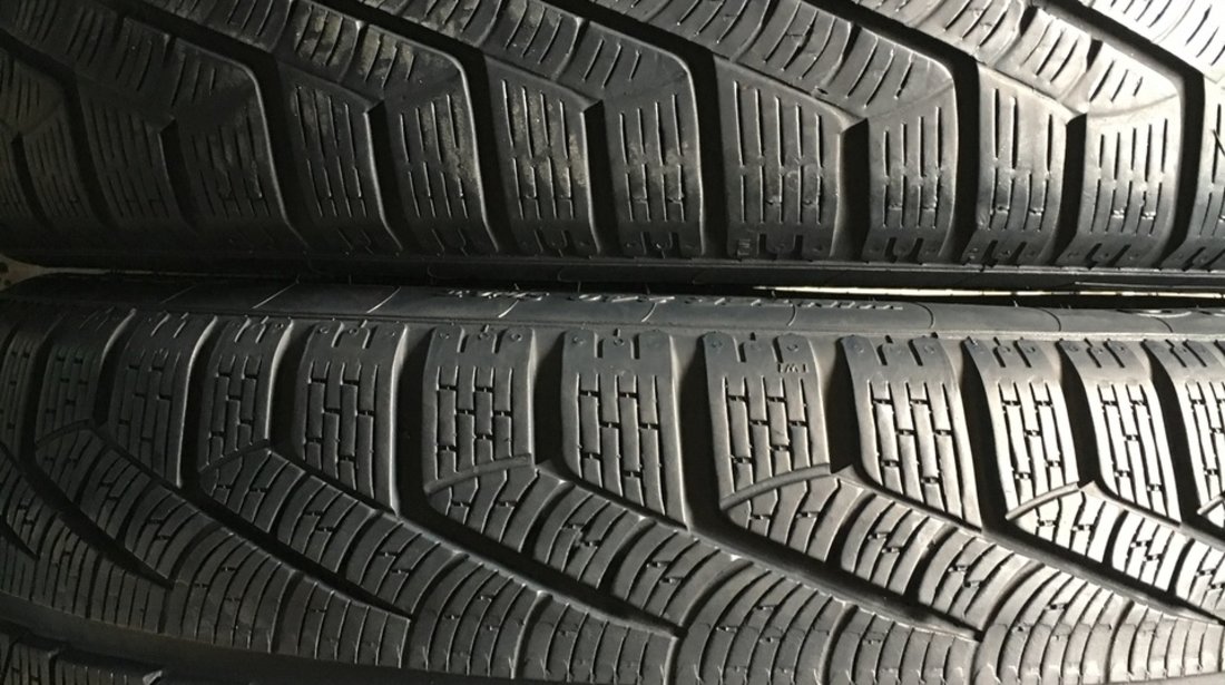 Set 2 anvelope iarna 255/40/19 marca PIRELLI