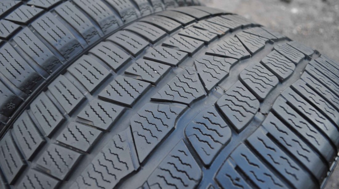 SET 2 Anvelope Iarna 255/40 R18 CONTINENTAL COntiWinterContact TS830P (M0) 99V - XL