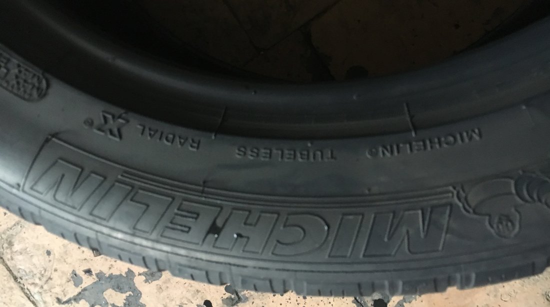 Set 2 anvelope iarna 255/45/18 marca MICHELIN