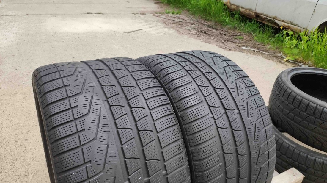 SET 2 Anvelope Iarna 295/30 R20 PIRELLI SottoZero Serie 2 Winter 240 97V