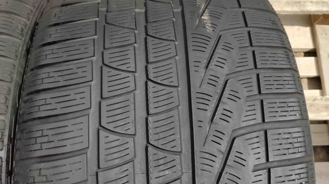 SET 2 Anvelope Iarna 295/30 R20 PIRELLI SottoZero Serie 2 Winter 240 97V