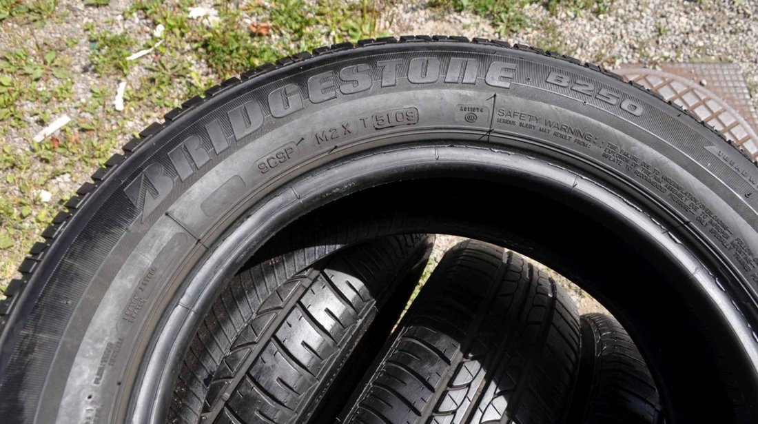 SET 2 Anvelope Vara 175/65 R14 BRIDGESTONE B250 82T