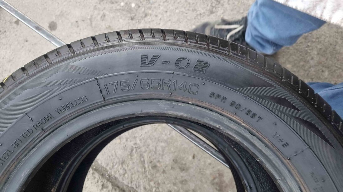 SET 2 Anvelope Vara 175/65 R14C OVATION V02 90/88T