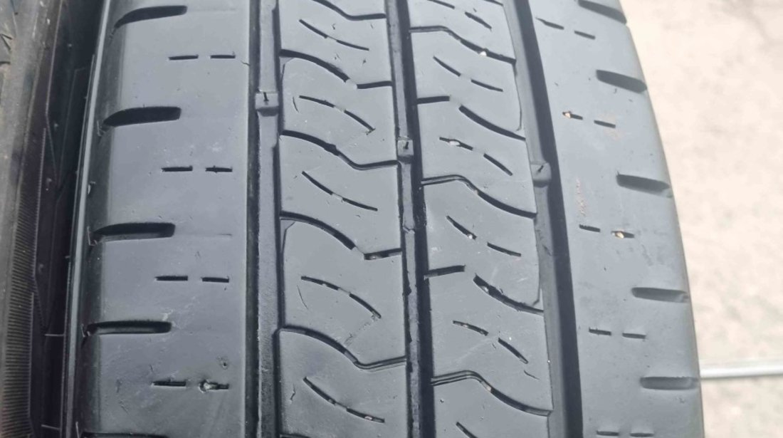 SET 2 Anvelope Vara 205/65 R16C KUMHO PorTran KC53 107/105T