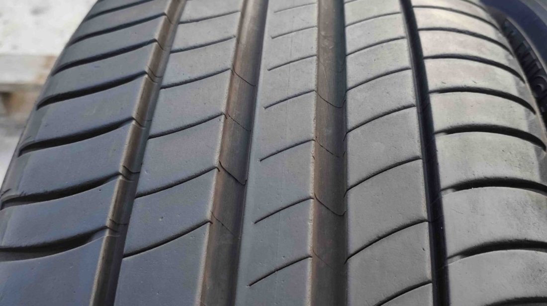 SET 2 Anvelope Vara 215/45 R17 MICHELIN Primacy 3 91W DOT 2018