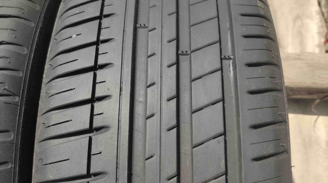 SET 2 Anvelope Vara 215/45 R18 MICHELIN PILOT SPORT 3 (ZR) 93W