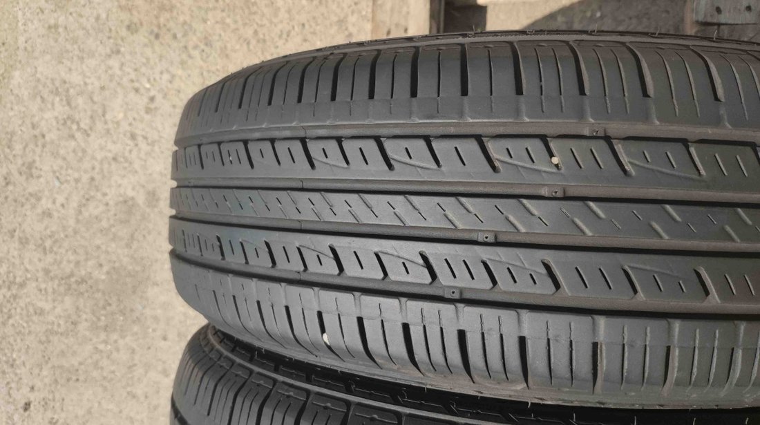 SET 2 Anvelope Vara 215/70 R16 KUMHO SOLUS KL2 100H