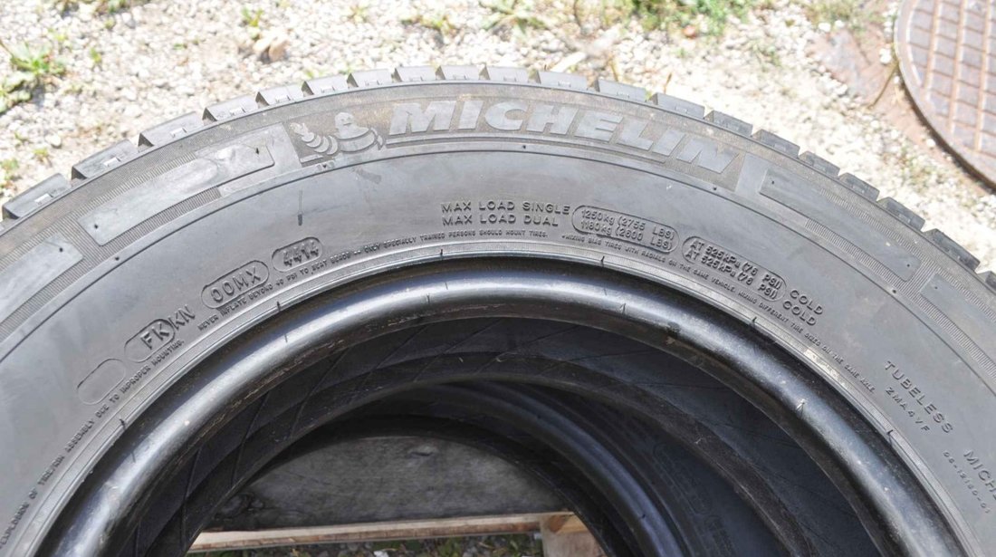 SET 2 Anvelope Vara 215/75 R16C MICHELIN AGILIS 116/114R