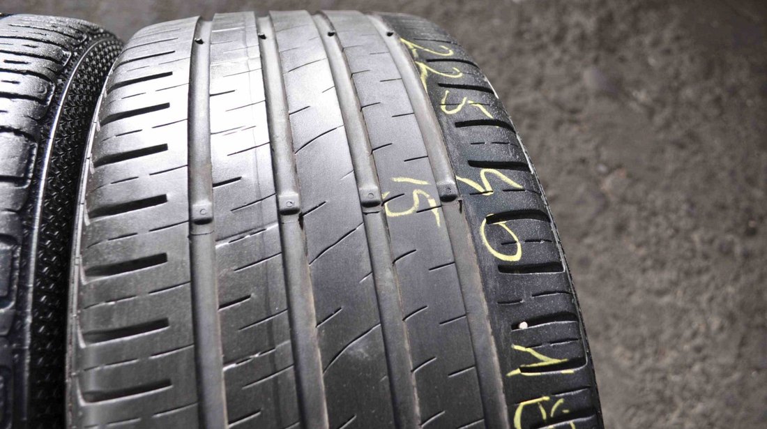 SET 2 Anvelope Vara 225/40 R18 BARUM Bravuris 3 92Y