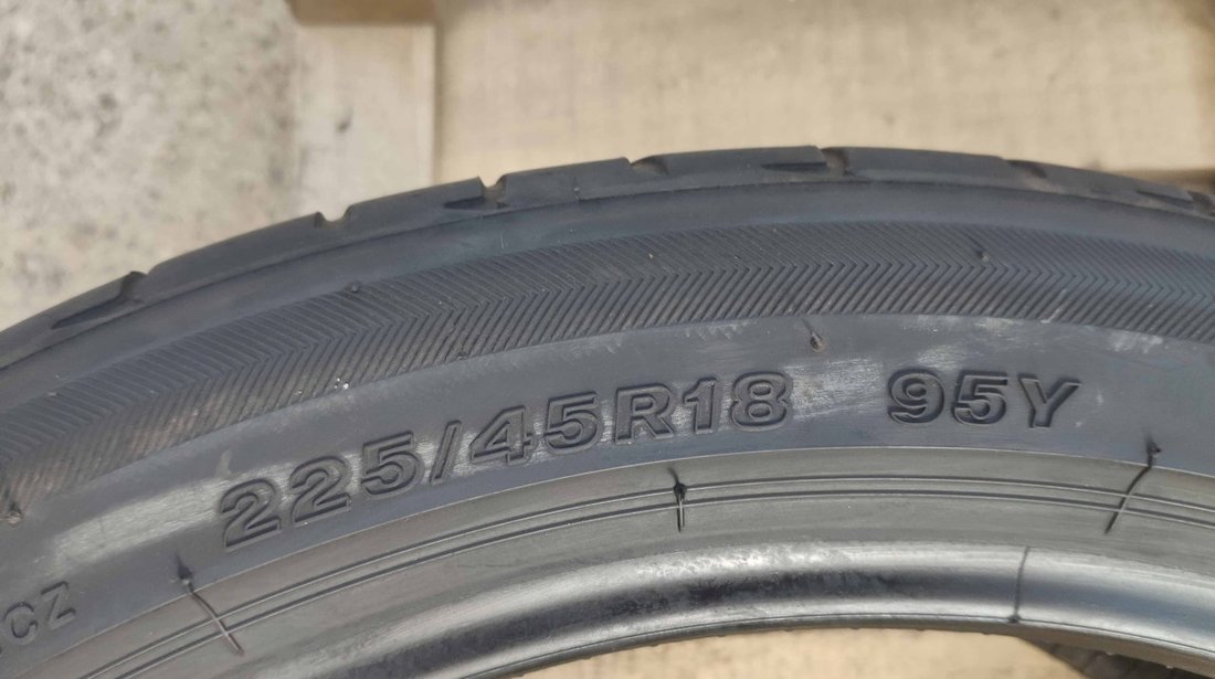 SET 2 Anvelope Vara 225/45 R18 BRIDGESTONE POTENZA S001 95Y