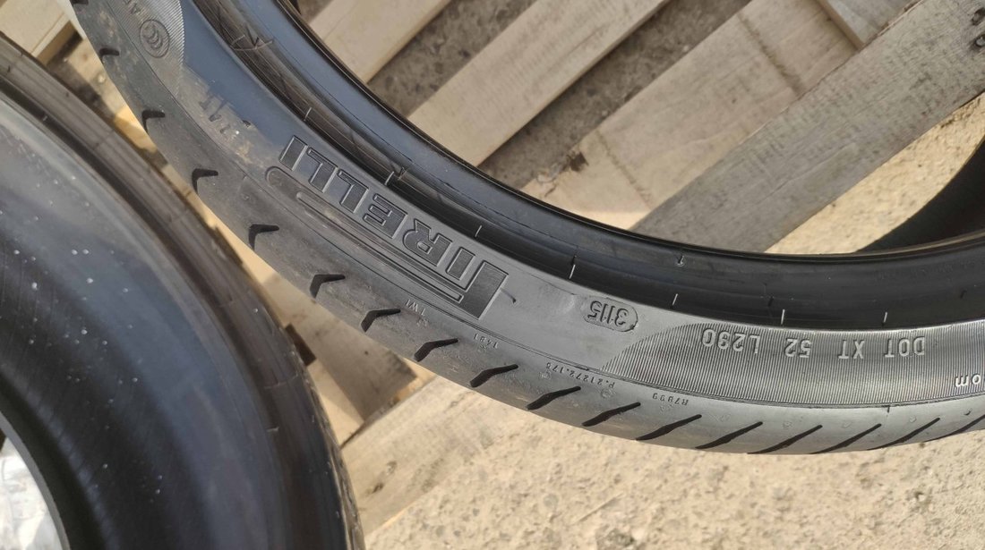 SET 2 Anvelope Vara 245/35 R20 PIRELLI P ZERO 95Y