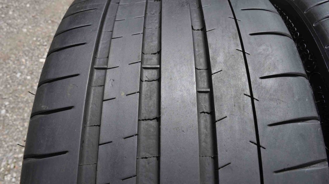 SET 2 Anvelope Vara 255/30 R20 MICHELIN PILOT SUPER SPORT 92Y - XL