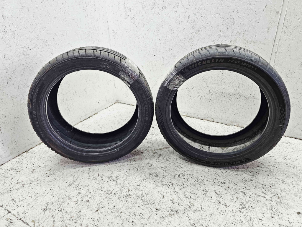 Set 2 anvelope vara Volkswagen Golf 4 (1J1) [Fabr 1997-2004] 235/40 ZR18