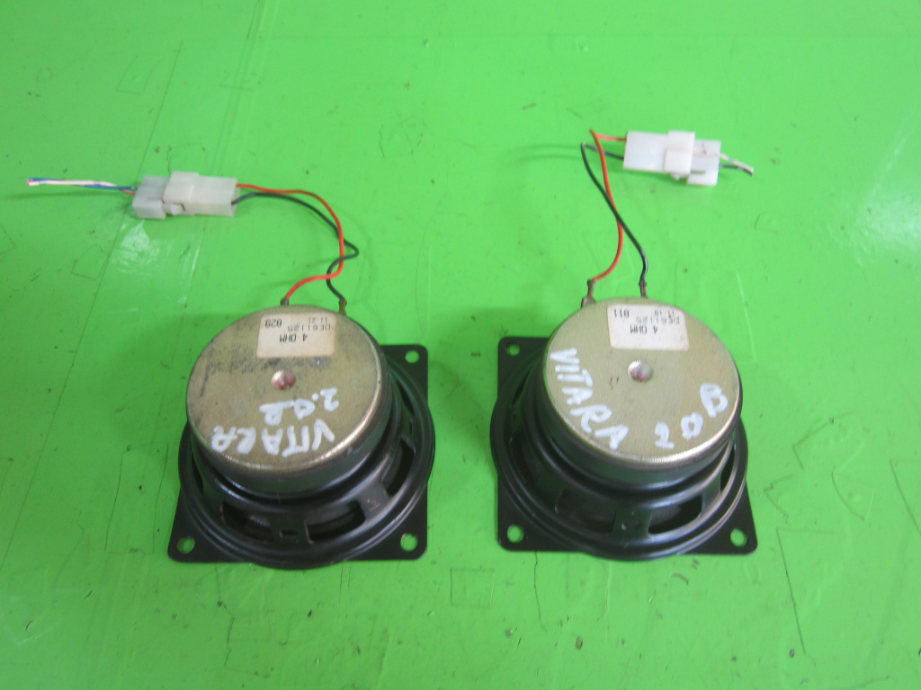 SET 2 BOXE / DIFUZOARE SUZUKI VITARA 4x4 FAB. 1988 – 2002 ⭐⭐⭐⭐⭐