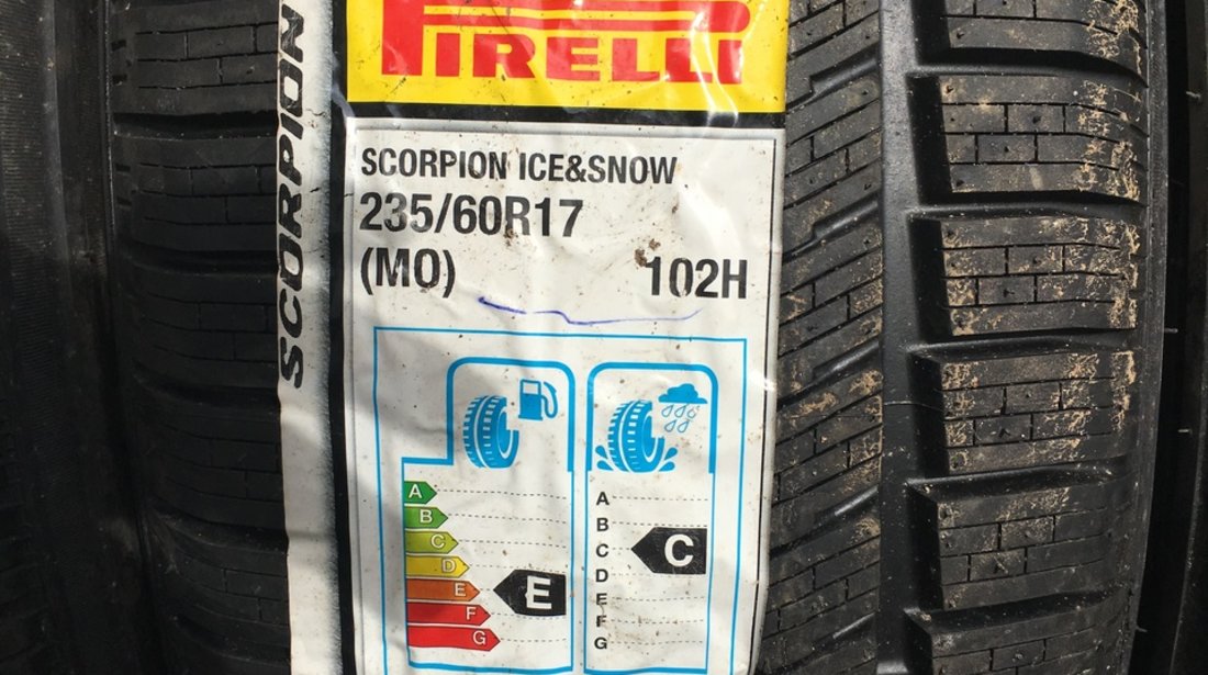 set 4 anvelope 235/60/17 marca PIRELLI