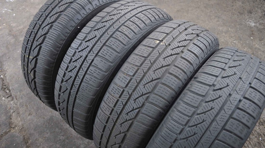 SET 4 Anvelope Iarna 185/65 R15 CONTINENTAL ContiWinterContact TS810