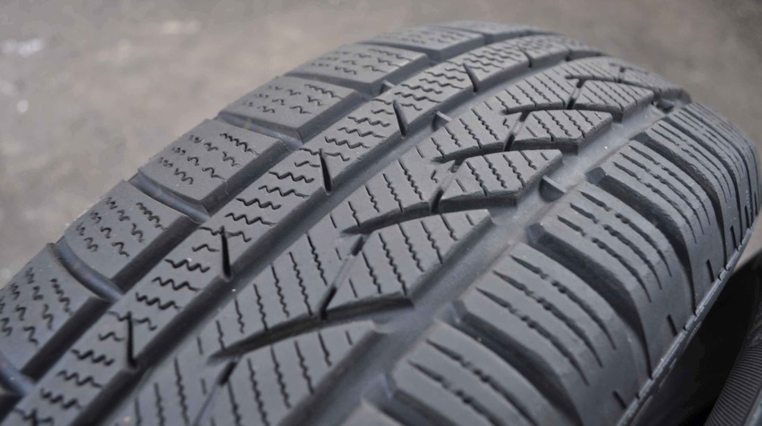 SET 4 Anvelope Iarna 185/65 R15 CONTINENTAL ContiWinterContact TS810