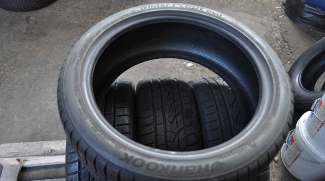 SET 4 Anvelope Iarna 205/45 R17 HANKOOK Winter I Cept Evo 98V