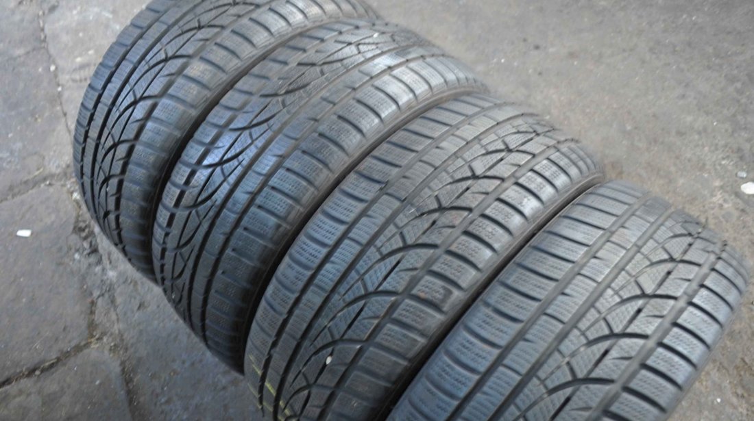 SET 4 Anvelope Iarna 205/45 R17 HANKOOK Winter I Cept Evo 98V