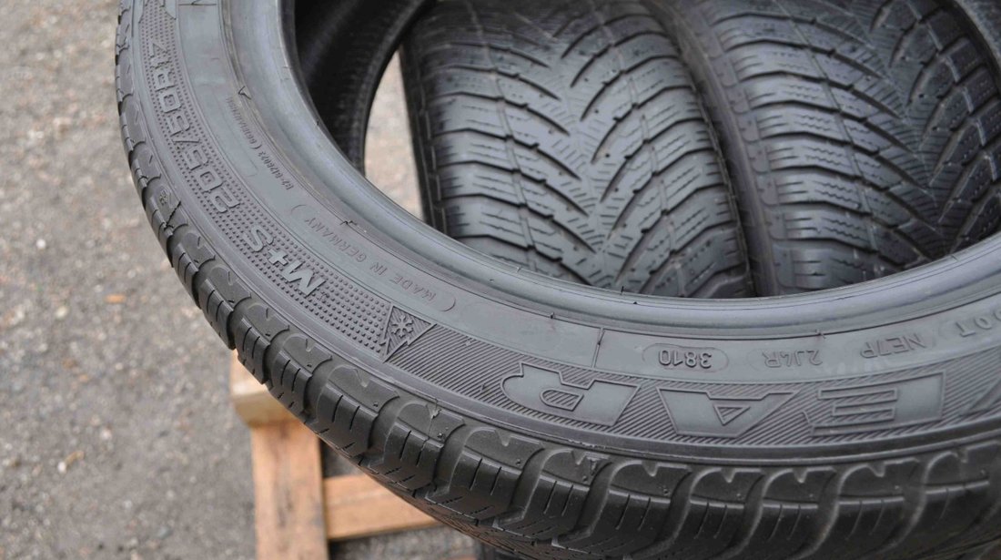 SET 4 Anvelope Iarna 205/50 R17 GOODYEAR EAGLE ULTRA GRIP GW-3 RUNFLAT