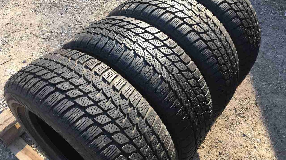 SET 4 Anvelope Iarna 205/55 R16 BRIDGESTONE BLIZZAK LM25 91H - RUNFLAT