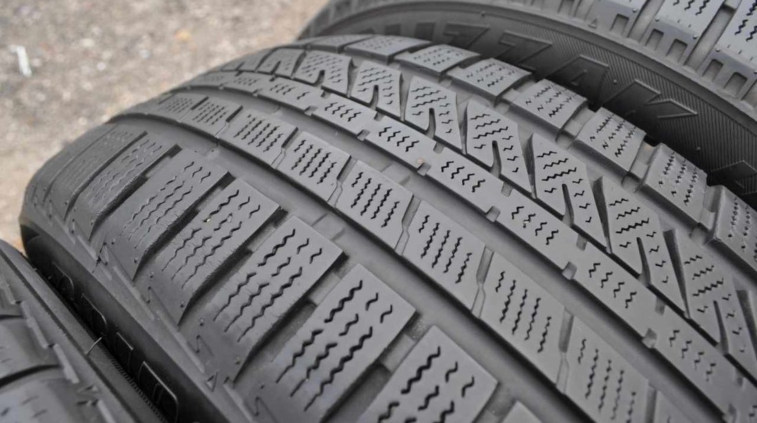 SET 4 Anvelope Iarna 205/55 R16 BRIDGESTONE BLIZZAK LM30 91T