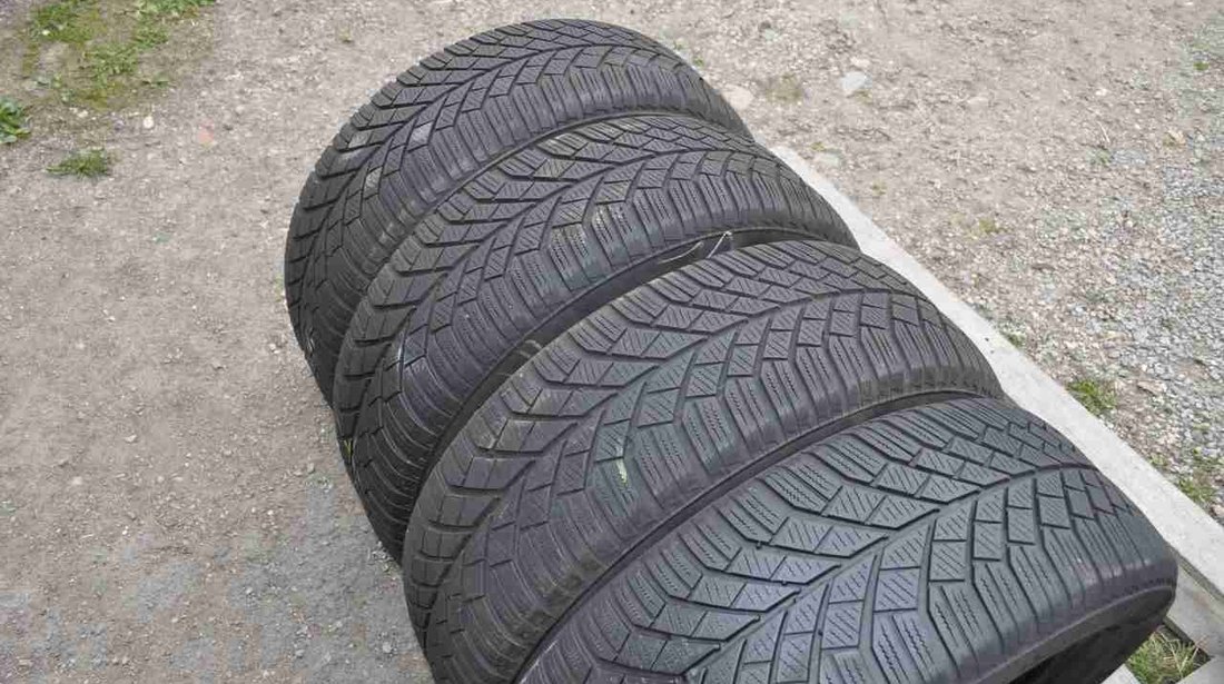 SET 4 Anvelope Iarna 205/55 R16 CONTINENTAL ContiWinterContact TS830 91H