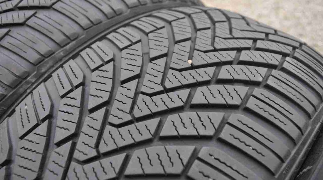 SET 4 Anvelope Iarna 205/55 R16 CONTINENTAL ContiWinterContact TS850 91H