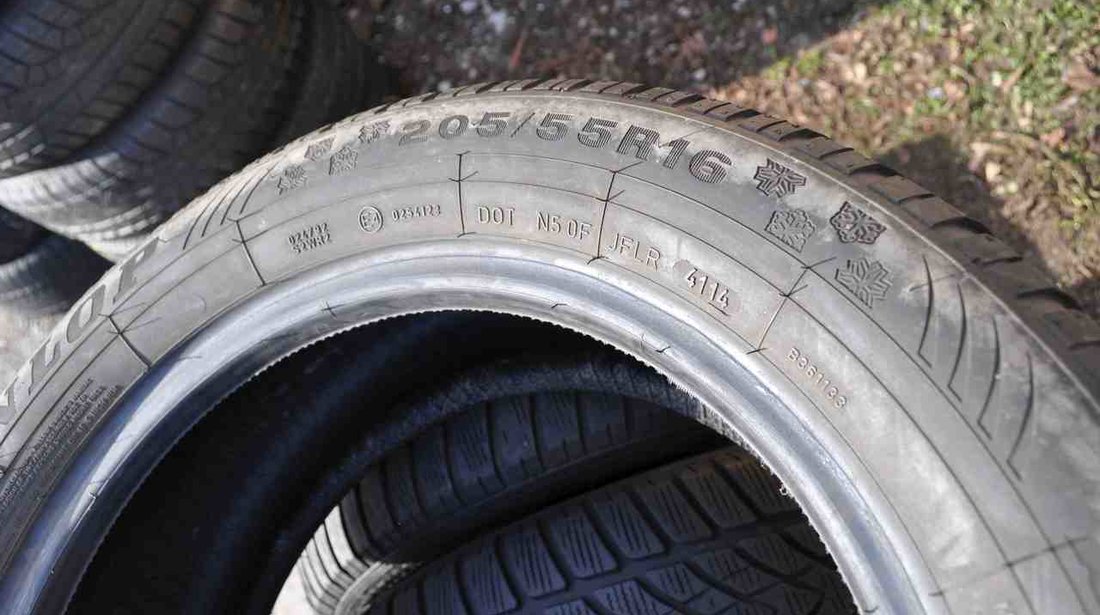 SET 4 Anvelope Iarna 205/55 R16 dtre DUNLOP WINTER 4D 91H