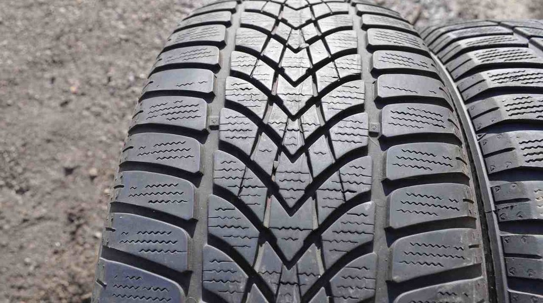 SET 4 Anvelope Iarna 205/55 R16 dtre DUNLOP WINTER 4D 91H