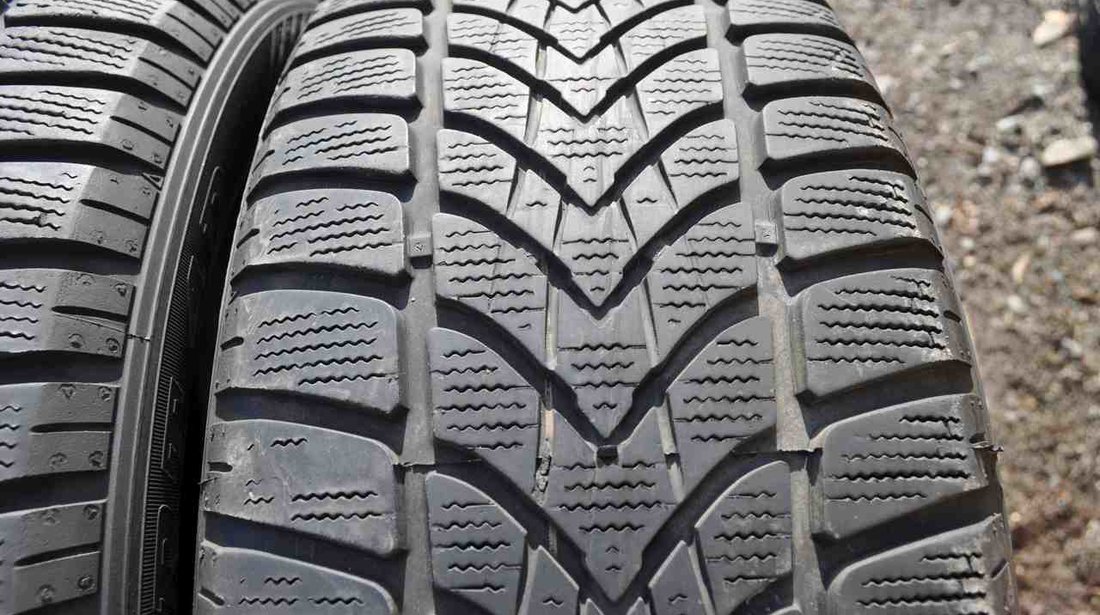 SET 4 Anvelope Iarna 205/55 R16 dtre DUNLOP WINTER 4D 91H