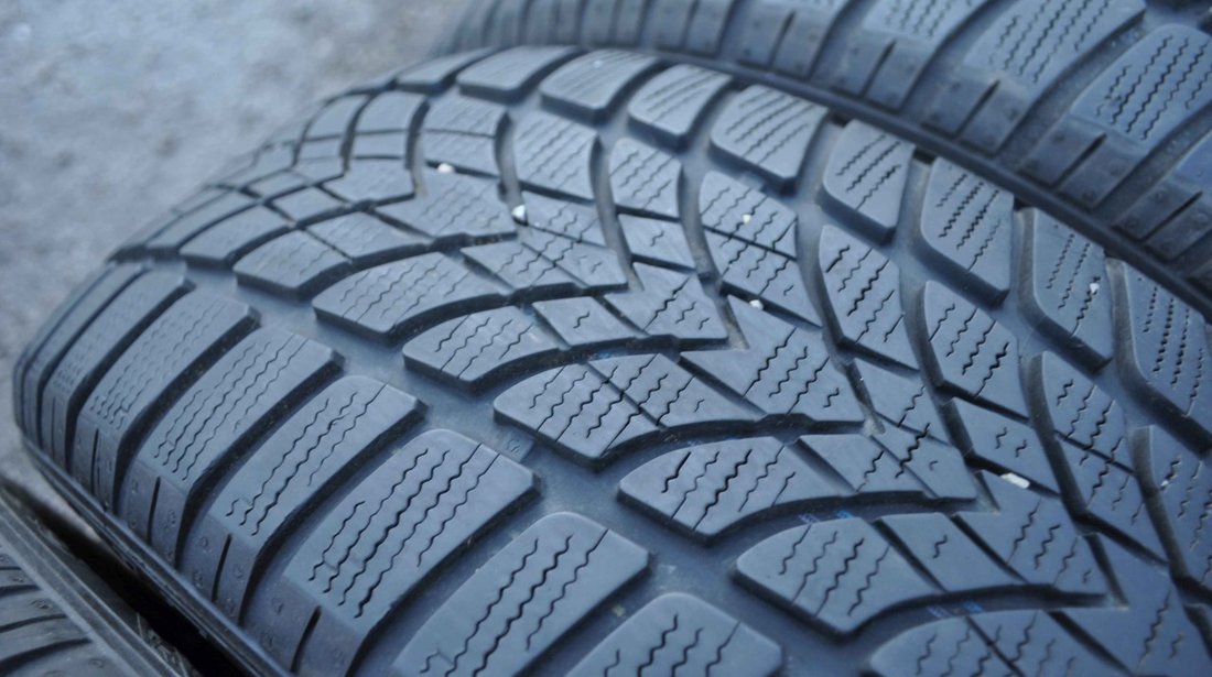 SET 4 Anvelope Iarna 205/55 R16 DUNLOP SP WINTER SPORT 4D 91H