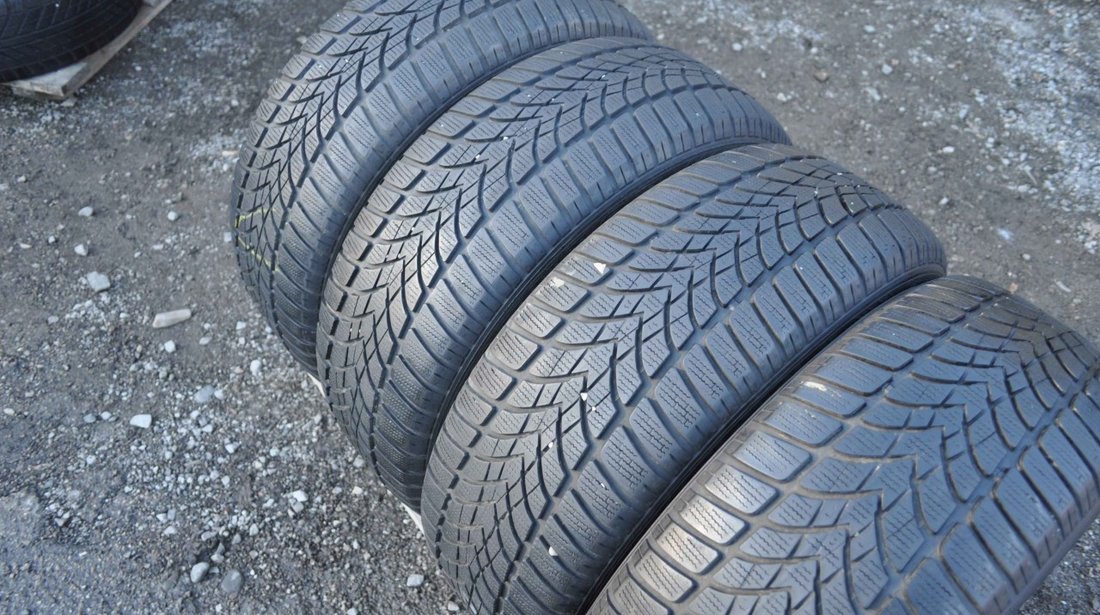 SET 4 Anvelope Iarna 205/55 R16 DUNLOP SP WINTER SPORT 4D 91H