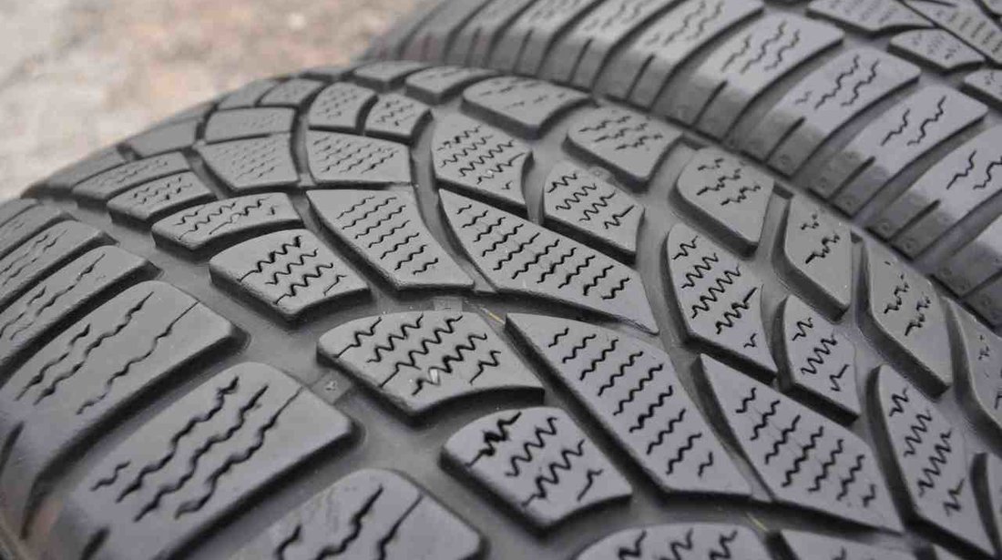 SET 4 Anvelope Iarna 205/55 R16 DUNLOP SP WINTER SPORT 3D 91H