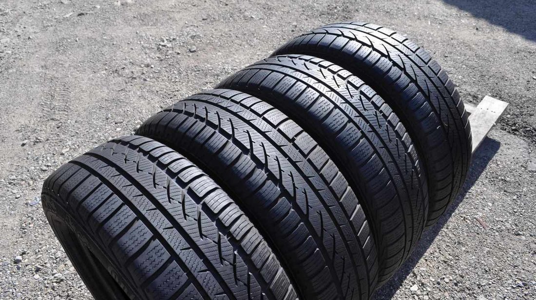 SET 4 Anvelope Iarna 205/60 R16 CONTINENTAL ContiWinContact TS810 92H