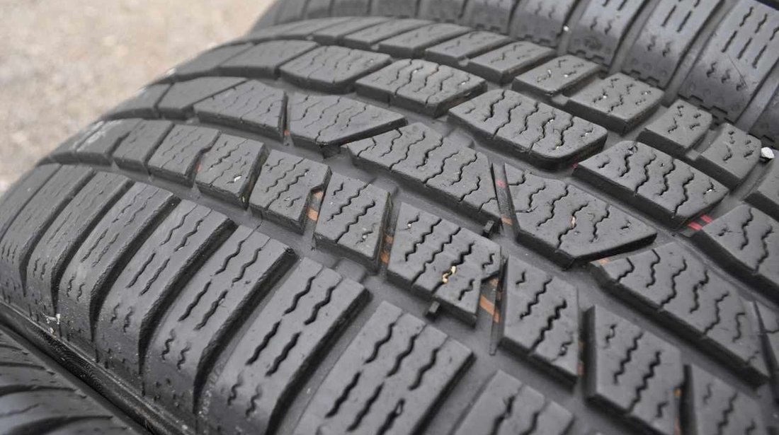 SET 4 Anvelope Iarna 205/60 R16 CONTINENTAL Winter Contact ffr 830P dre