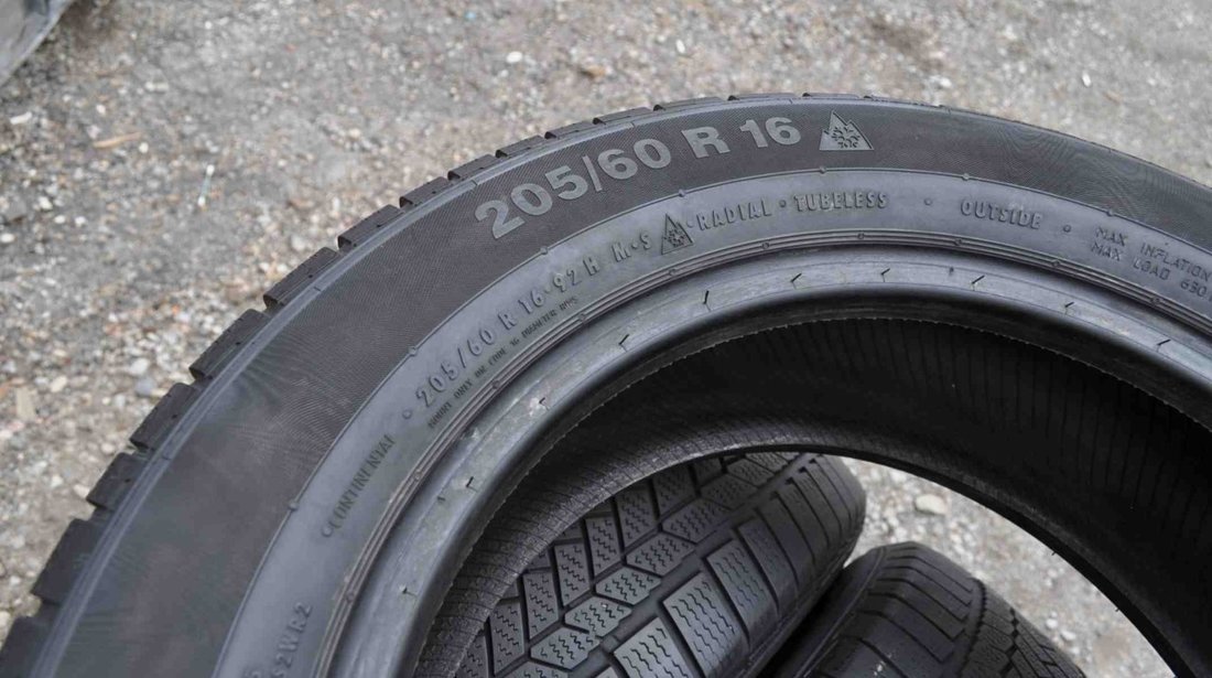 SET 4 Anvelope Iarna 205/60 R16 CONTINENTAL ContiWinterContact TS830P 92H - Runflat