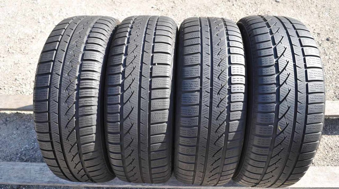 SET 4 Anvelope Iarna 205/60 R16 CONTINENTAL ContiWinContact TS810 92H