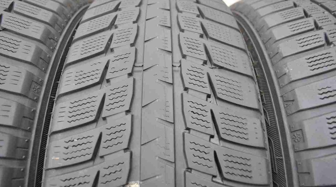 SET 4 Anvelope Iarna 205/60 R16 FALKEN HS449 EUROWINTER 96H