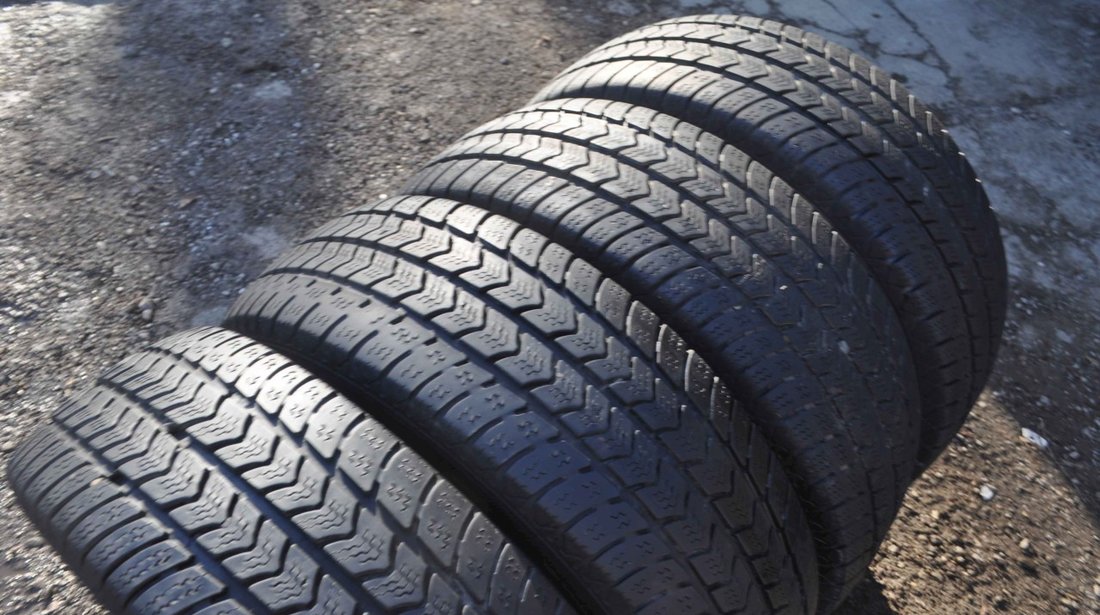 SET 4 Anvelope Iarna 205/65 R16C SEMPERIT VAN GRIP 2 107/105T