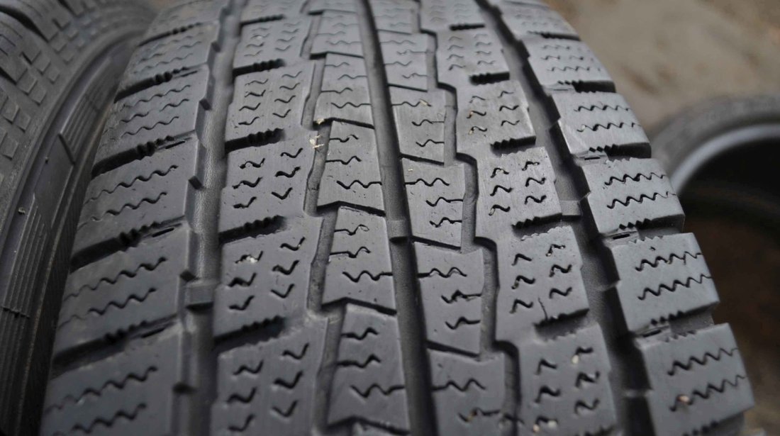 SET 4 Anvelope Iarna 205/70 R15C HANKOOK Winter RW06 + Jante 1011240 106/104R