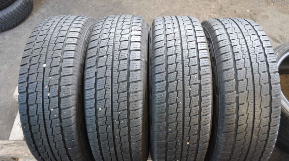 SET 4 Anvelope Iarna 205/70 R15C HANKOOK Winter RW06 + Jante 1011240 106/104R