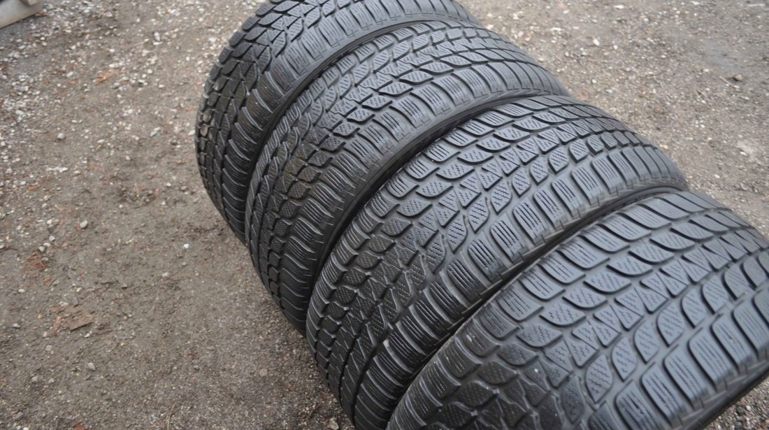 SET 4 Anvelope Iarna 215/50 R17 BRIDGESTONE BLIZZAK LM25 91H