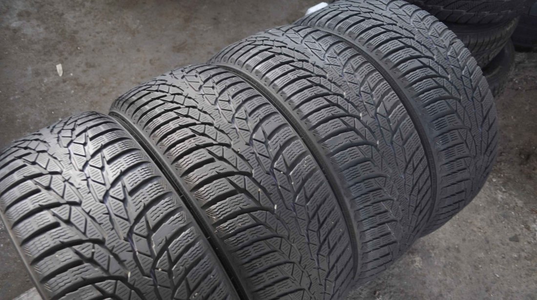 SET 4 Anvelope Iarna 215/55 R16 NOKIAN WR D4 97H - XL